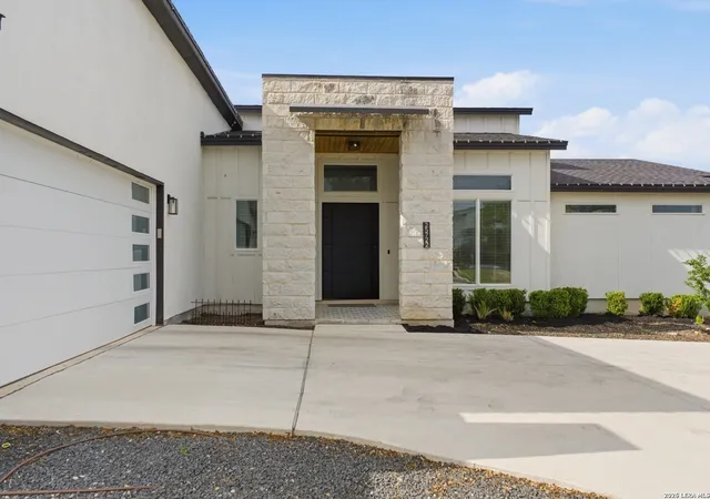 Photo 1 of Single family home for sale at 25722 Echo Mtn, San Antonio, TX 78260 | MLS# 2026044 | Listing updated on 2026-10-25