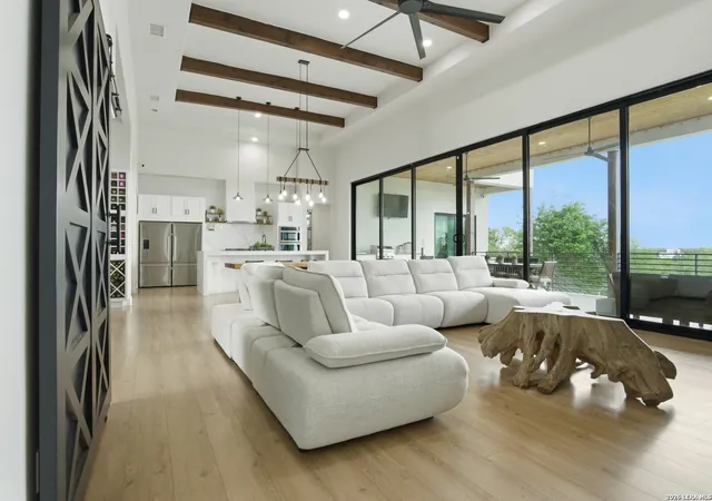 Photo 3 of Single family home for sale at 25722 Echo Mtn, San Antonio, TX 78260 | MLS# 2026044 | Listing updated on 2026-10-25