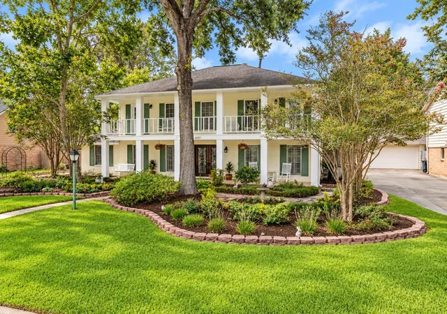 Photo 2 of Single family home for sale at 4127 Manorfield Dr, Seabrook, TX 77586 | MLS# 67293402 | Listing updated on 2026-09-13