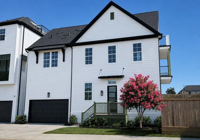Photo 1 of Single family home for sale at 11061 Chatterton Dr, Houston, TX 77043 | MLS# 97952810 | Listing updated on 2026-10-07