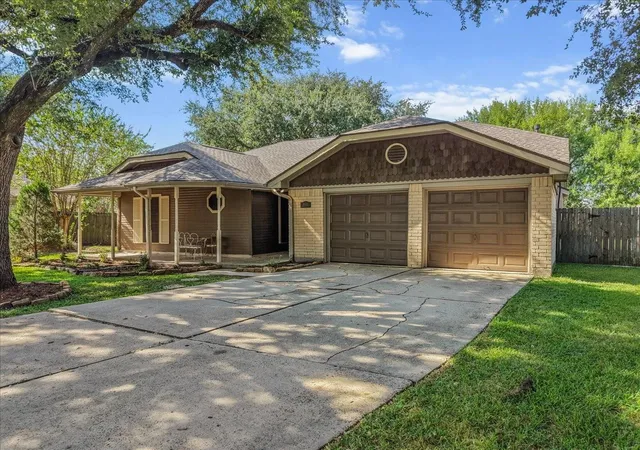 Single family home for sale at 4422 Glen Avon Dr S, Pasadena, TX 77505 | MLS# 47449916