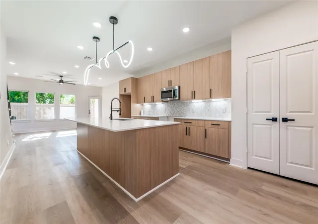 Photo 4 of Multi family home for sale at 7930 Corinth St, Houston, TX 77051 | MLS# 57366235 | Listing updated on 2026-09-17