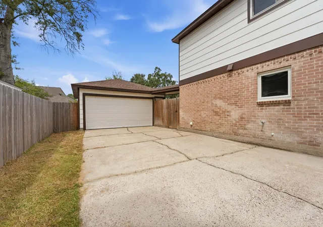 Photo 3 of Sale Pending at 3602 Cypresswood Dr, Spring, TX 77388 | MLS# 47689992 | Listing updated on 2026-09-21