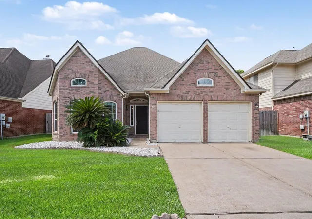 Photo 1 of Single family home for sale at 21415 Santa Clara Dr, Katy, TX 77450 | MLS# 95014693 | Listing updated on 2026-09-19