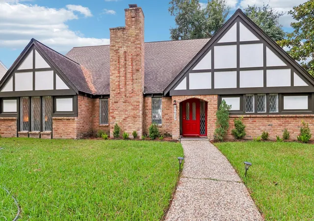 Single family home for sale at 11622 Cypresswood Dr, Houston, TX 77070 | MLS# 28015107