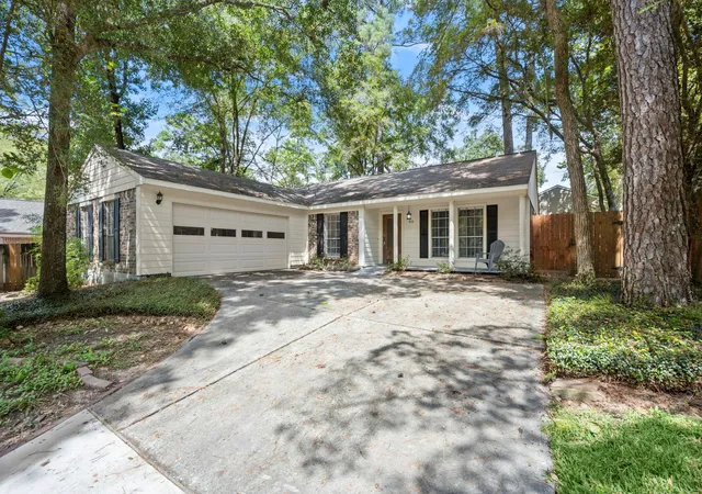 Photo 1 of Sale Pending at 80 W Timberspire Ct, Spring, TX 77380 | MLS# 43842900 | Listing updated on 2026-10-08