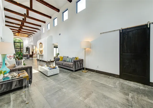 Photo 3 of Single family home for sale at 331 Gershwin Dr, Houston, TX 77079 | MLS# 42971247 | Listing updated on 2026-09-22