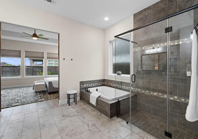Photo 3 of Single family home for sale at 1806 Sienna Grv Dr, Missouri City, TX 77459 | MLS# 22561145 | Listing updated on 2026-09-16