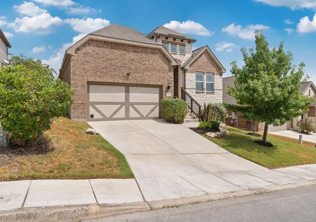 Photo 1 of Single family home for sale at 27926 Dana Crk Dr, Boerne, TX 78015 | MLS# 54123445 | Listing updated on 2026-09-22