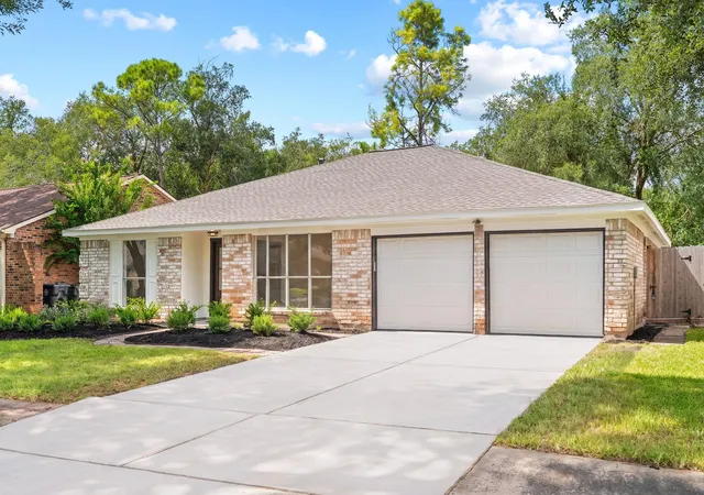 Photo 2 of Single family home for sale at 2623 Coopers Post Ln, Sugar Land, TX 77478 | MLS# 9628593 | Listing updated on 2026-10-07