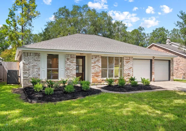 Photo 3 of Single family home for sale at 2623 Coopers Post Ln, Sugar Land, TX 77478 | MLS# 9628593 | Listing updated on 2026-10-07