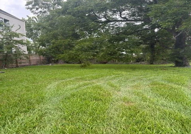 Photo 1 of Sale Pending at 3517 Castor St, Houston, TX 77022 | MLS# 38385589 | Listing updated on 2026-09-17