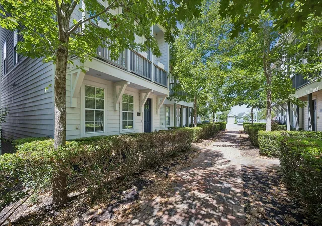 Photo 3 of Single family home for sale at 8805 Kolbe Bnd Ln, Houston, TX 77080 | MLS# 13227137 | Listing updated on 2026-09-20