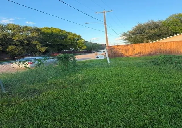 Photo 3 of Land for sale at 0 Pannell St, Houston, TX 77020 | MLS# 36341000 | Listing updated on 2026-09-15