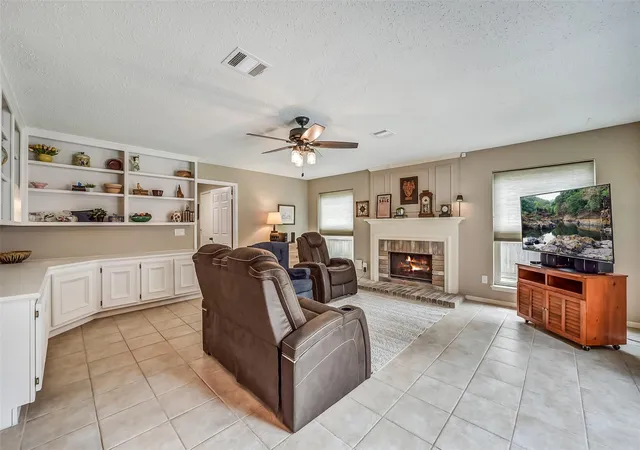 Photo 3 of Single family home for sale at 7511 Blue Bonnet Run Ct, Houston, TX 77095 | MLS# 58547448 | Listing updated on 2026-09-17