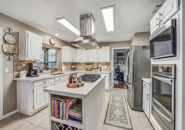 Photo 4 of Single family home for sale at 7511 Blue Bonnet Run Ct, Houston, TX 77095 | MLS# 58547448 | Listing updated on 2026-09-17