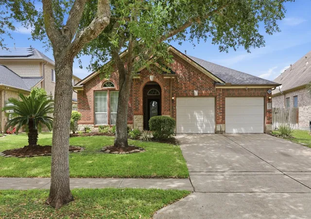 Photo 1 of Single family home for sale at 5922 Story Book Trl, Missouri City, TX 77459 | MLS# 16436733 | Listing updated on 2026-10-04