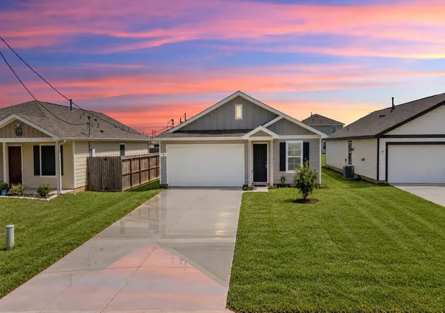 Photo 2 of Single family home for sale at 69 Rd 5102d, Cleveland, TX 77327 | MLS# 49370585 | Listing updated on 2026-10-22