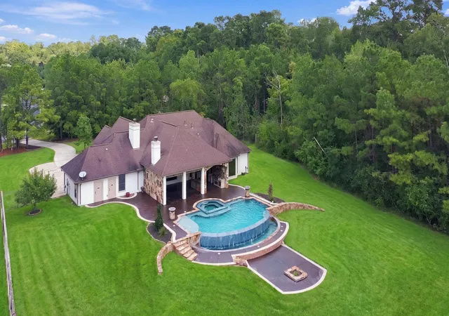Photo 3 of Sale Pending at 36902 Anglers Way, Pinehurst, TX 77362 | MLS# 55191793 | Listing updated on 2026-10-06