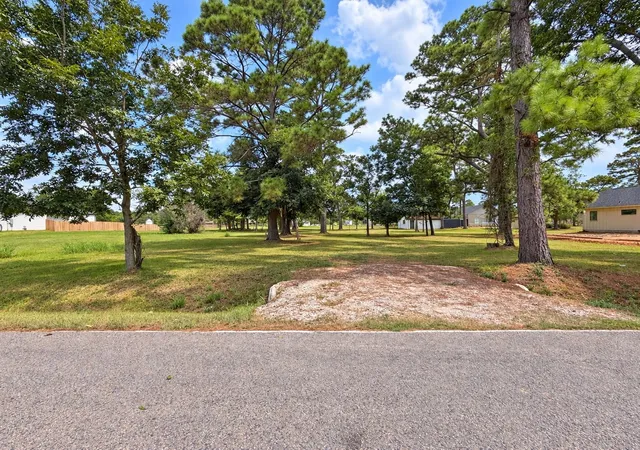 Photo 1 of Land for sale at 2214 Manie Frd Rd, Alvin, TX 77511 | MLS# 28927232 | Listing updated on 2026-09-16