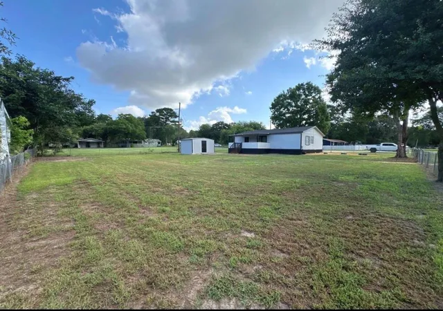Photo 11 of Sale Pending at 272 Lakewood Dr, Trinity, TX 75862 | MLS# 33768559 | Listing updated on 2026-09-13