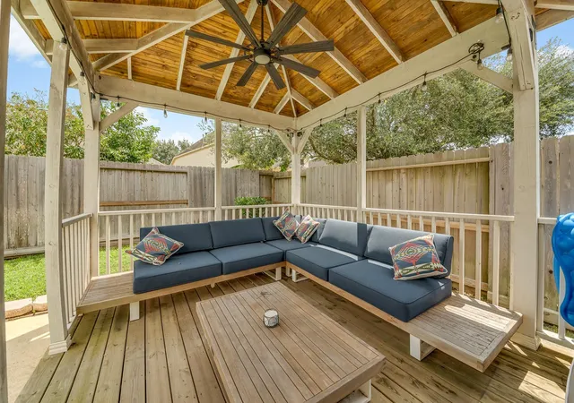 Photo 22 of Single family home for sale at 2705 Rocky Springs Dr, Pearland, TX 77584 | MLS# 84710508 | Listing updated on 2026-10-07