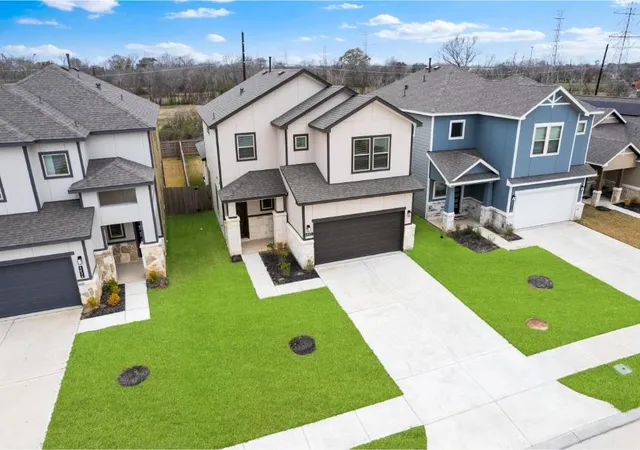 Photo 1 of Single family home for sale at 6430 Downey Ln, Rosharon, TX 77583 | MLS# 32167360 | Listing updated on 2026-09-11