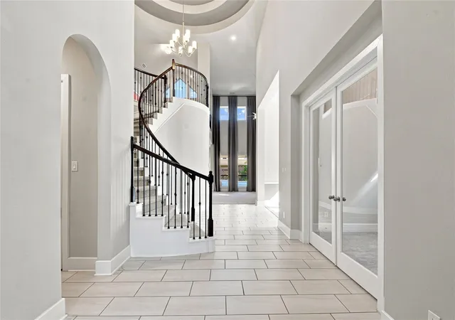 Photo 3 of Single family home for sale at 16415 Whiteoak Cyn Dr, Humble, TX 77346 | MLS# 60893703 | Listing updated on 2026-09-05