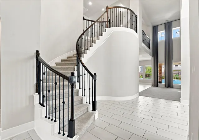 Photo 3 of Single family home for sale at 16415 Whiteoak Cyn Dr, Humble, TX 77346 | MLS# 60893703 | Listing updated on 2026-09-05
