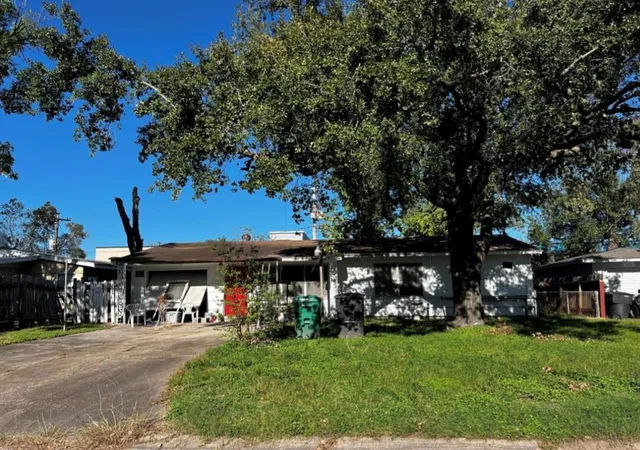 Photo 1 of Single family home for sale at 8506 Mcdade St, Houston, TX 77080 | MLS# 90045112 | Listing updated on 2026-09-01