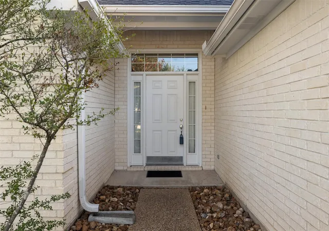 Photo 2 of Single family home for sale at 328 Landsburg Ln, College Station, TX 77845 | MLS# 79191002 | Listing updated on 2026-09-22