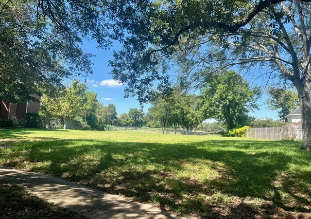 Photo 4 of Land for sale at 54 Greensward Ln, Sugar Land, TX 77479 | MLS# 60180537 | Listing updated on 2026-08-31