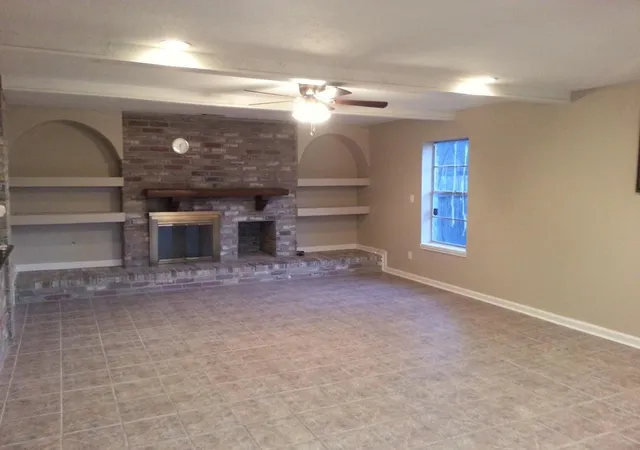 Photo 4 of Single family home for sale at 4918 Christopher Pl, Houston, TX 77066 | MLS# 5870591 | Listing updated on 2026-09-10