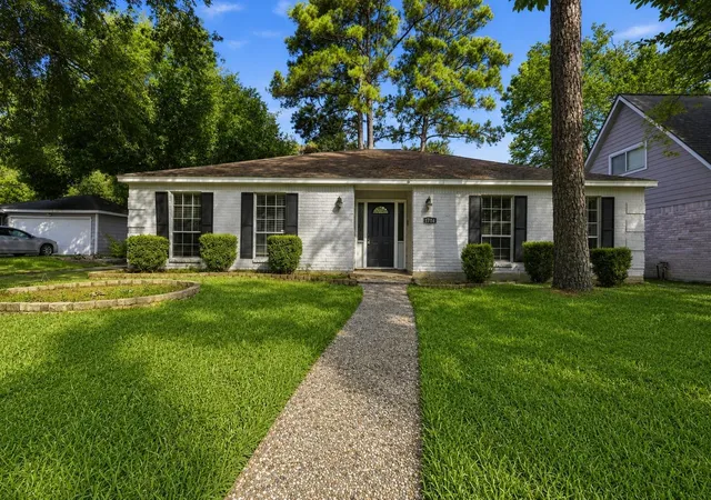 Photo 1 of Sale Pending at 7714 Kleingreen Ln, Spring, TX 77379 | MLS# 35309722 | Listing updated on 2026-09-11