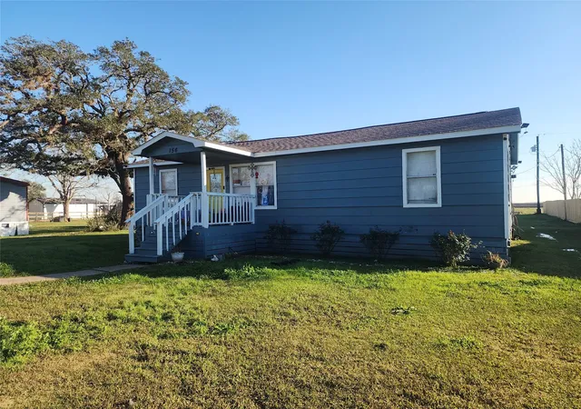 Photo 1 of Single family home for sale at 42 Country Oaks St, Brazoria, TX 77422 | MLS# 44788077 | Listing updated on 2026-09-21