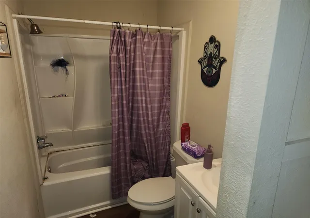 Photo 4 of Single family home for sale at 42 Country Oaks St, Brazoria, TX 77422 | MLS# 44788077 | Listing updated on 2026-09-21