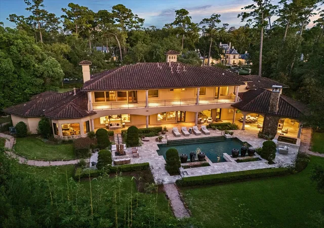 Photo 1 of Mansion for sale at 327 E Friar Tuck Ln, Houston, TX 77024 | MLS# 75002827 | Listing updated on 2026-10-03