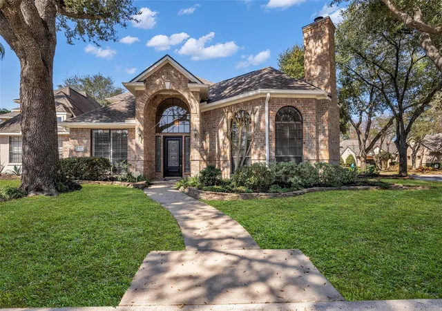 Single family home for sale at 3102 Mountain Oak Ct, Houston, TX 77068 | MLS# 19252669