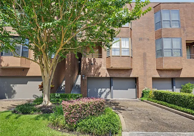 Photo 1 of Townhouse for sale at 5314 Mercer St, Houston, TX 77005 | MLS# 41134427 | Listing updated on 2026-09-12