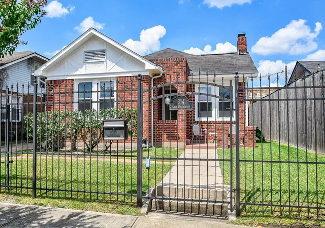 Photo 3 of Single family home for sale at 314 Everton St, Houston, TX 77003 | MLS# 20214553 | Listing updated on 2026-09-12