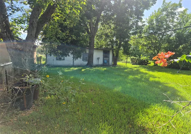 Photo 4 of Single family home for sale at 169 2nd Street, Van Vleck, TX 77482 | MLS# 68278010 | Listing updated on 2026-09-17