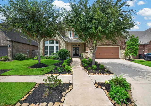 Photo 1 of Single family home for sale at 2619 Big Vine Ct, Missouri City, TX 77459 | MLS# 43902611 | Listing updated on 2026-09-19