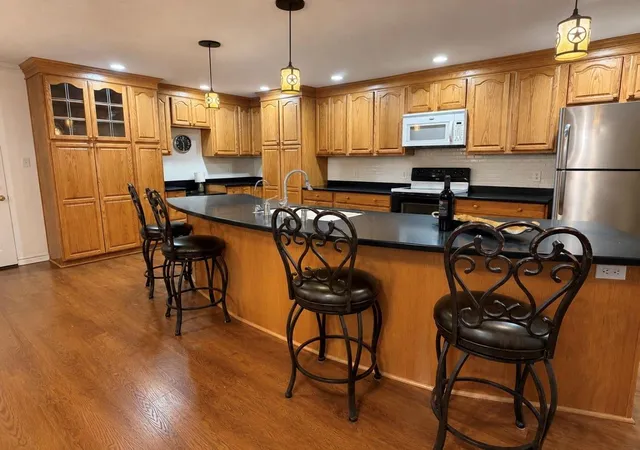 Photo 3 of Sale Pending at 231 Pine Shadows Dr, Livingston, TX 77351 | MLS# 51853331 | Listing updated on 2026-09-20
