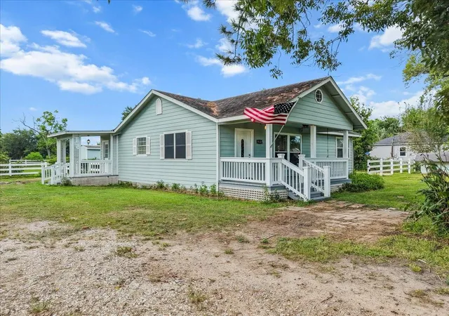 Photo 3 of Sale Pending at 14324 28th Street, Santa Fe, TX 77517 | MLS# 95796274 | Listing updated on 2026-10-07
