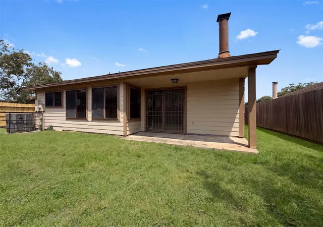 Photo 4 of Single family home for sale at 3307 Brookston St, Houston, TX 77045 | MLS# 57937778 | Listing updated on 2026-09-16
