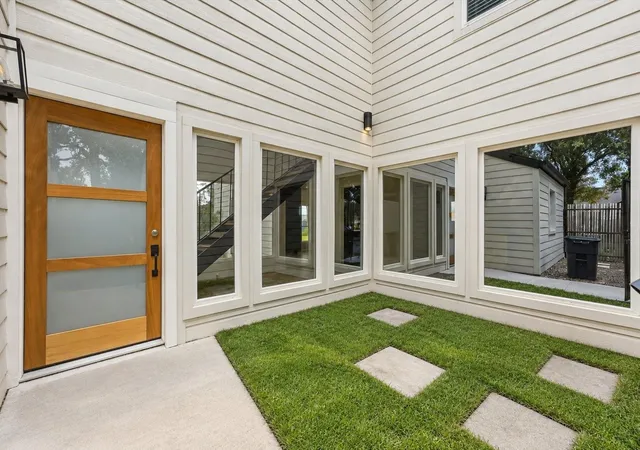 Photo 3 of Single family home for sale at 11222 Wind Pine Ln, Tomball, TX 77375 | MLS# 54570887 | Listing updated on 2026-10-07
