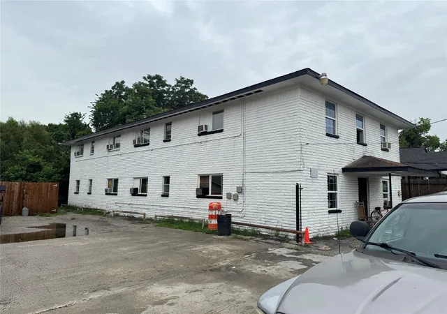 Photo 3 of Single family home for sale at 4411 New Orleans St, Houston, TX 77020 | MLS# 38712927 | Listing updated on 2026-09-16