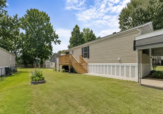 Photo 2 of Single family home for sale at 13053 Oak Manor Ct, Willis, TX 77318 | MLS# 72584192 | Listing updated on 2026-09-12