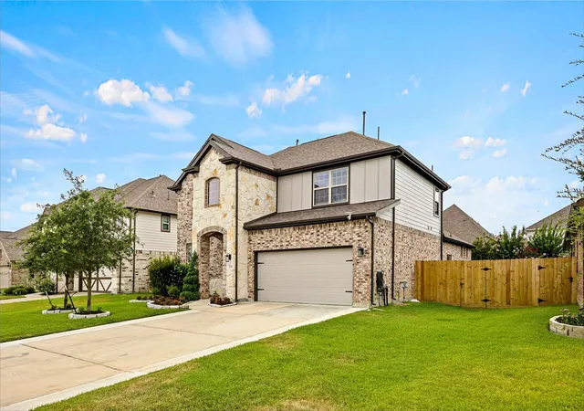 Photo 2 of Single family home for sale at 20819 Magical Merlin Way, Tomball, TX 77375 | MLS# 37488250 | Listing updated on 2026-09-05