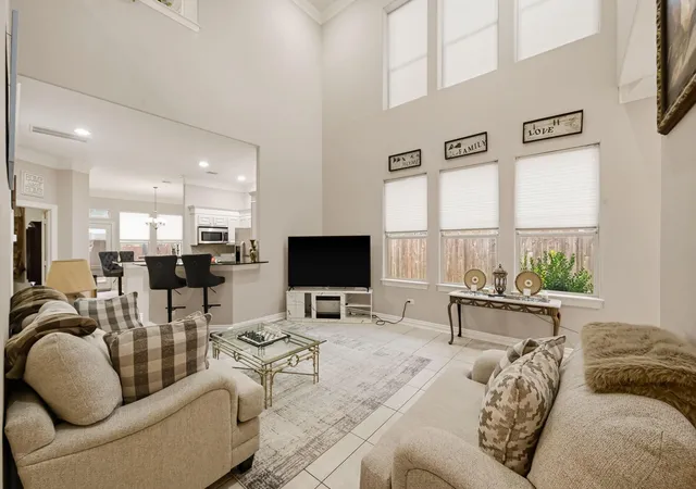 Photo 3 of Townhouse for sale at 14215 Mossy Gate Ln, Houston, TX 77082 | MLS# 62081145 | Listing updated on 2026-09-04